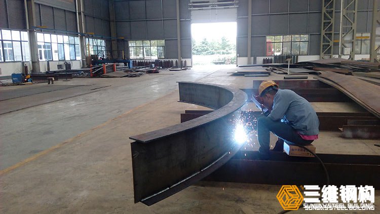 鋼結構加工變形的火焰糾正